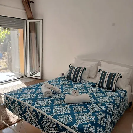 Dom wakacyjny Josephine's House Neochorion (Corfu)